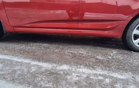 Hyundai Solaris II рестайлинг, 2015 год, 940 000 рублей, 21 фотография