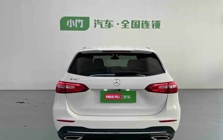 Mercedes-Benz B-Класс, 2022 год, 2 050 000 рублей, 4 фотография