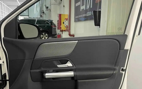 Mercedes-Benz B-Класс, 2022 год, 2 050 000 рублей, 14 фотография