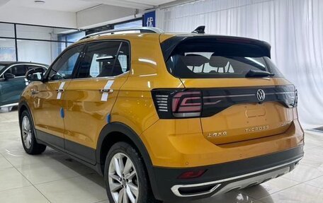 Volkswagen T-Cross I, 2021 год, 1 280 000 рублей, 4 фотография
