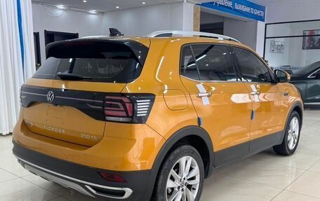 Volkswagen T-Cross I, 2021 год, 1 280 000 рублей, 6 фотография