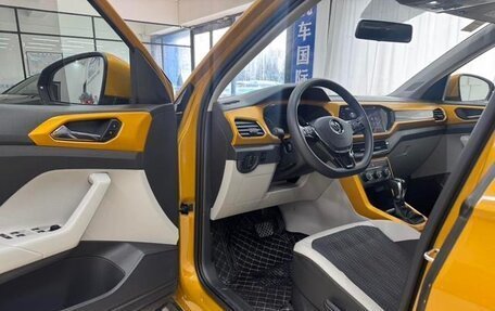 Volkswagen T-Cross I, 2021 год, 1 280 000 рублей, 7 фотография