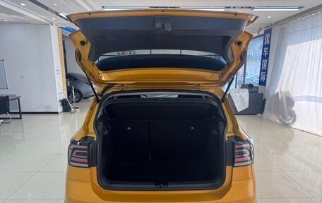 Volkswagen T-Cross I, 2021 год, 1 280 000 рублей, 16 фотография