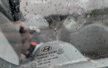 Hyundai H-1 II рестайлинг, 2015 год, 2 350 000 рублей, 8 фотография