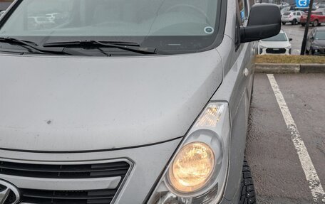 Hyundai H-1 II рестайлинг, 2015 год, 2 350 000 рублей, 14 фотография