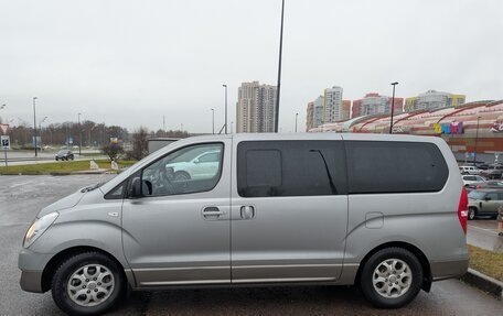 Hyundai H-1 II рестайлинг, 2015 год, 2 350 000 рублей, 17 фотография