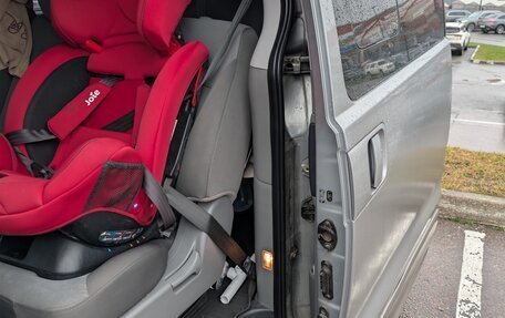 Hyundai H-1 II рестайлинг, 2015 год, 2 350 000 рублей, 36 фотография