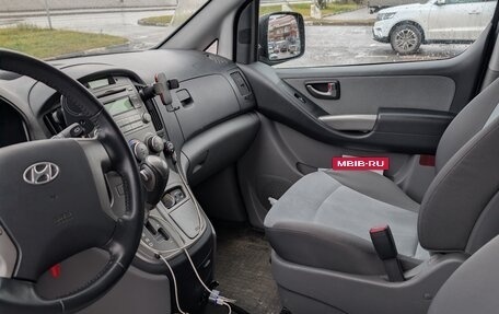 Hyundai H-1 II рестайлинг, 2015 год, 2 350 000 рублей, 40 фотография