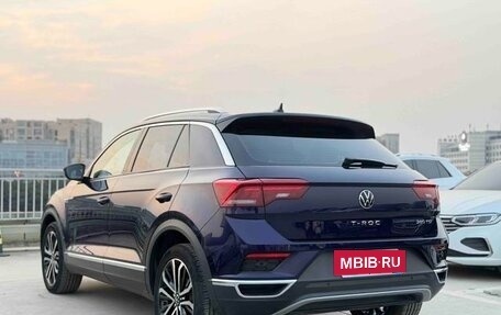 Volkswagen T-Roc I, 2022 год, 1 370 000 рублей, 4 фотография