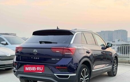 Volkswagen T-Roc I, 2022 год, 1 370 000 рублей, 6 фотография