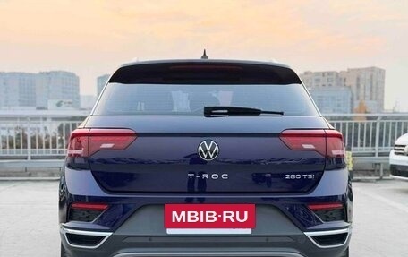 Volkswagen T-Roc I, 2022 год, 1 370 000 рублей, 5 фотография