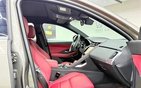 Jaguar E-Pace, 2023 год, 3 578 000 рублей, 7 фотография