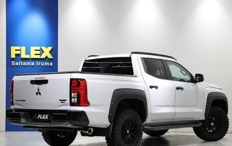 Mitsubishi Triton, 2025 год, 6 250 000 рублей, 4 фотография