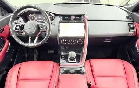 Jaguar E-Pace, 2023 год, 3 578 000 рублей, 6 фотография