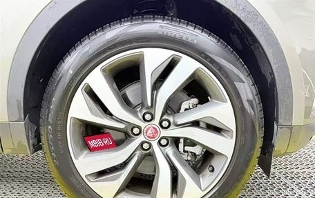 Jaguar E-Pace, 2023 год, 3 578 000 рублей, 13 фотография