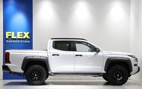 Mitsubishi Triton, 2025 год, 6 250 000 рублей, 7 фотография