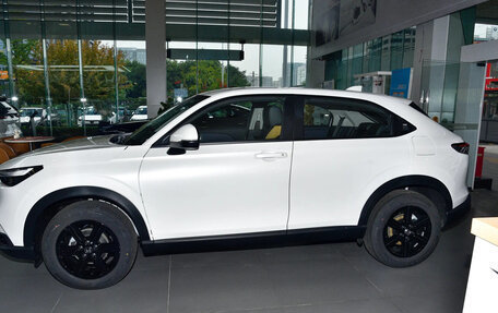 Honda Vezel, 2025 год, 1 820 000 рублей, 4 фотография