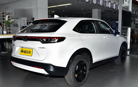 Honda Vezel, 2025 год, 1 820 000 рублей, 7 фотография