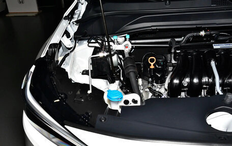 Honda Vezel, 2025 год, 1 820 000 рублей, 34 фотография