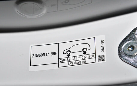 Honda Vezel, 2025 год, 1 820 000 рублей, 39 фотография