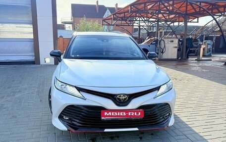 Toyota Camry, 2020 год, 3 380 000 рублей, 1 фотография