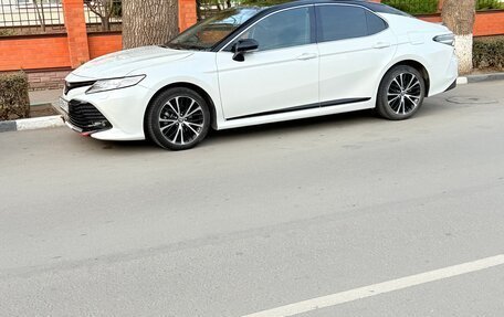 Toyota Camry, 2020 год, 3 380 000 рублей, 7 фотография