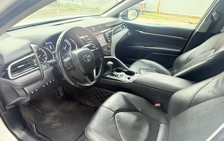 Toyota Camry, 2020 год, 3 380 000 рублей, 11 фотография