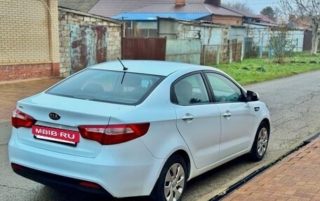 KIA Rio III рестайлинг, 2014 год, 735 000 рублей, 4 фотография