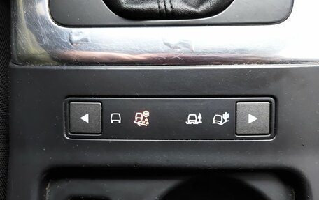 Land Rover Freelander II рестайлинг 2, 2012 год, 1 000 000 рублей, 24 фотография