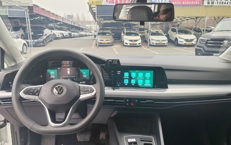 Volkswagen Golf VIII, 2022 год, 1 825 000 рублей, 6 фотография