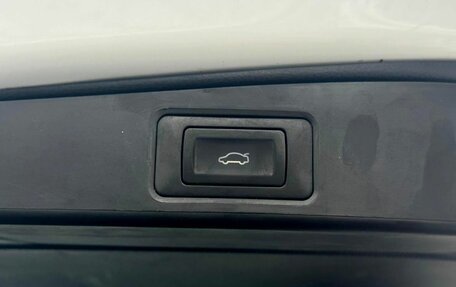 Toyota RAV4, 2025 год, 4 390 000 рублей, 7 фотография