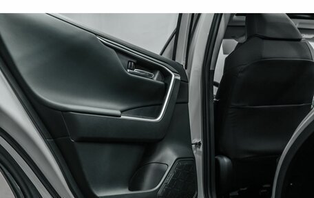 Toyota RAV4, 2025 год, 4 350 000 рублей, 18 фотография