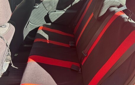 Renault Logan I, 2013 год, 900 000 рублей, 7 фотография