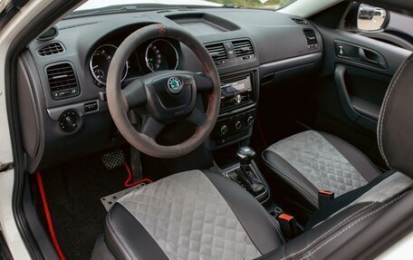 Skoda Yeti I рестайлинг, 2010 год, 795 000 рублей, 13 фотография