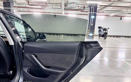 Tesla Model 3 I, 2019 год, 3 000 000 рублей, 20 фотография