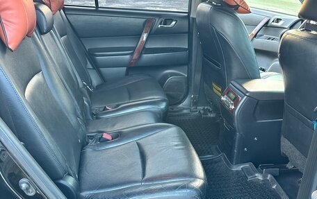 Toyota Highlander III, 2011 год, 2 200 000 рублей, 18 фотография