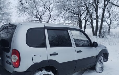 Chevrolet Niva I рестайлинг, 2012 год, 380 000 рублей, 4 фотография