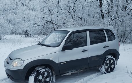 Chevrolet Niva I рестайлинг, 2012 год, 380 000 рублей, 2 фотография