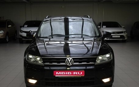 Volkswagen Tiguan II, 2017 год, 2 190 000 рублей, 2 фотография