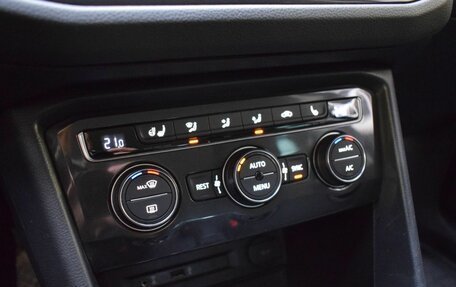 Volkswagen Tiguan II, 2017 год, 2 190 000 рублей, 13 фотография