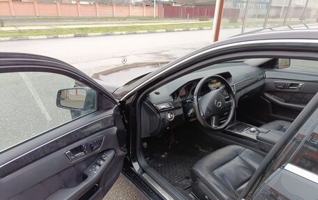 Mercedes-Benz E-Класс, 2010 год, 1 100 000 рублей, 8 фотография