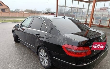 Mercedes-Benz E-Класс, 2010 год, 1 100 000 рублей, 4 фотография