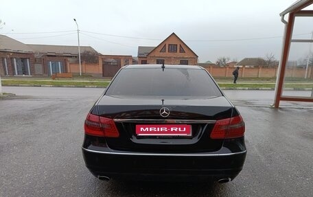 Mercedes-Benz E-Класс, 2010 год, 1 100 000 рублей, 2 фотография