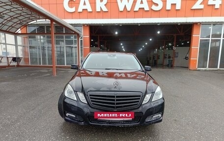 Mercedes-Benz E-Класс, 2010 год, 1 100 000 рублей, 10 фотография