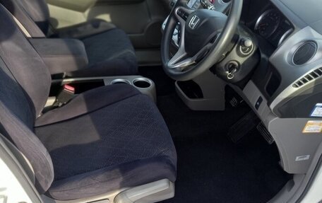 Honda Stream II, 2012 год, 1 500 000 рублей, 10 фотография