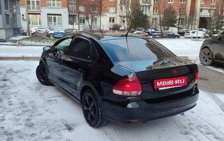 Volkswagen Polo VI (EU Market), 2011 год, 900 000 рублей, 4 фотография