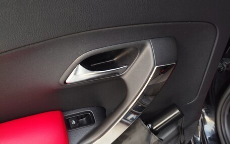 Volkswagen Polo VI (EU Market), 2011 год, 900 000 рублей, 12 фотография