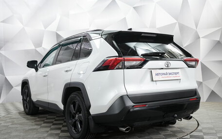Toyota RAV4, 2021 год, 3 050 000 рублей, 3 фотография