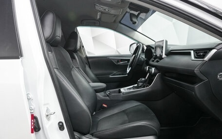 Toyota RAV4, 2021 год, 3 050 000 рублей, 12 фотография