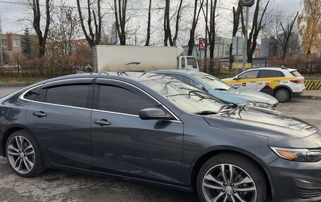 Chevrolet Malibu IX, 2021 год, 1 950 000 рублей, 3 фотография